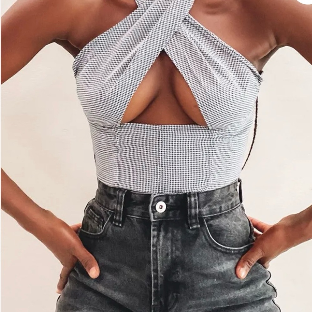 Women's Black and White Halter Top